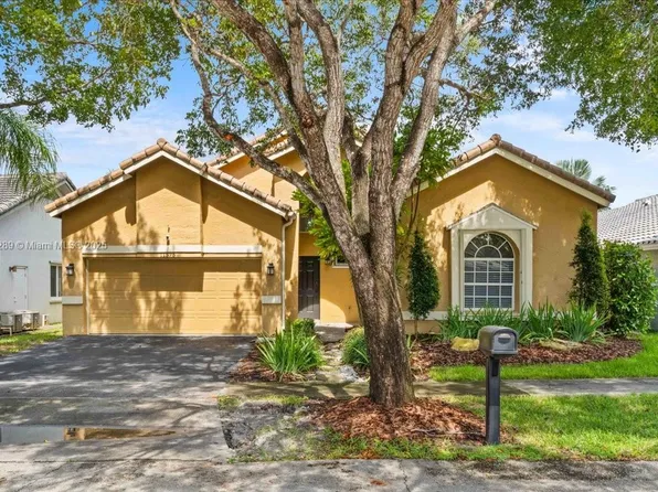 11575 S Quayside Dr, Cooper City, FL 33026