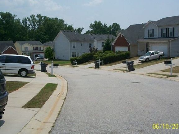 3rd image of 5040 Tussahaw Way