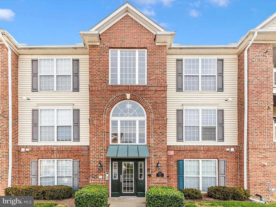 1st image of 2502 Shelley Cir #2-2B