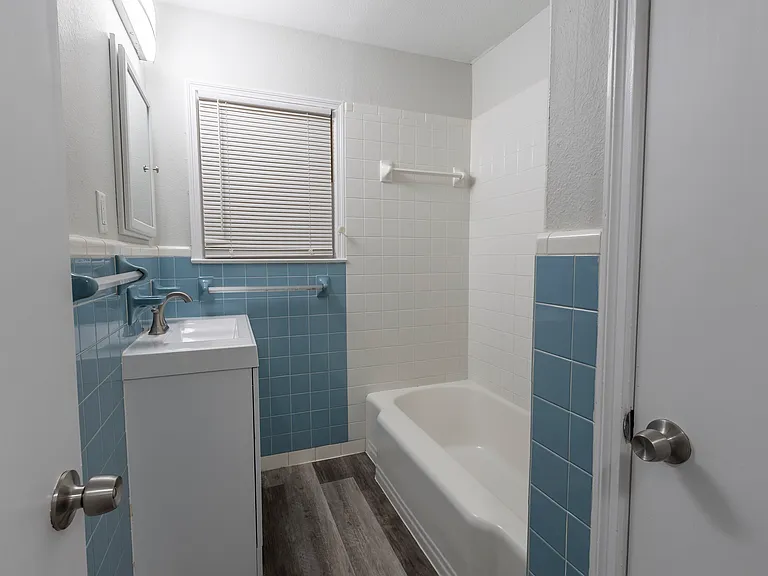 1545 Wynwood St — Photo 15