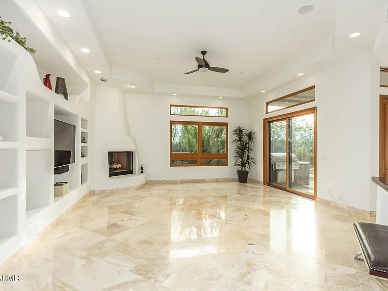 10685 E Cottontail Ln — Photo 12