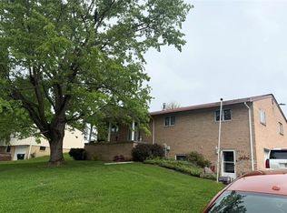 1711 Ridgewood Dr, Washington, PA 15301
