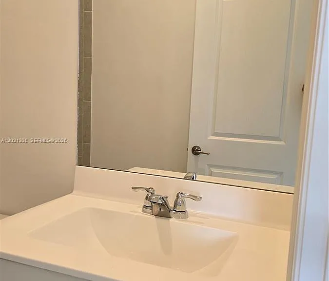 713 SE 13th Street Cir — Photo 19