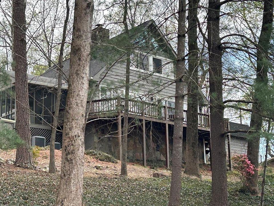1st image of 2209 Shannon Dr