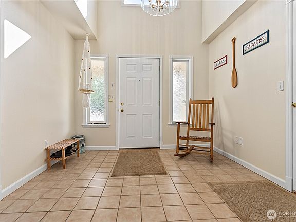 3rd image of 8163 Skeena Way
