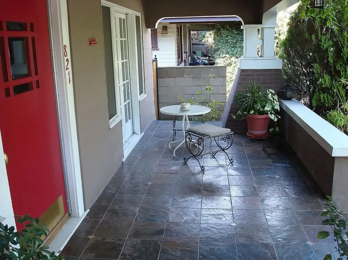 3 bed, 1600 sqft, $5,500 — Photo 2
