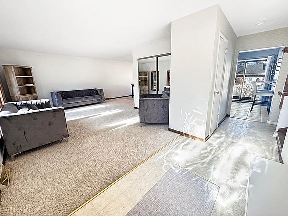 3rd image of 8019 Hohman Ave