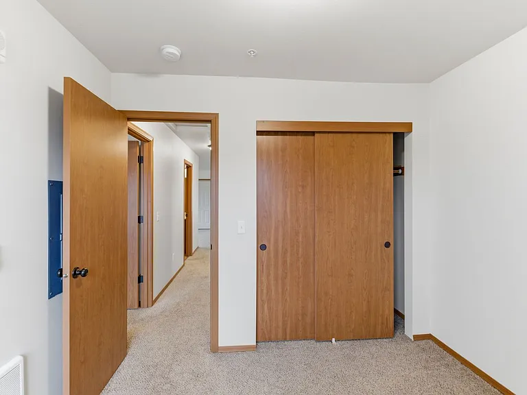 Oak Springs Apartments — Photo 44