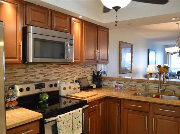 3090 N Course Dr APT 803, Pompano Beach, FL 33069