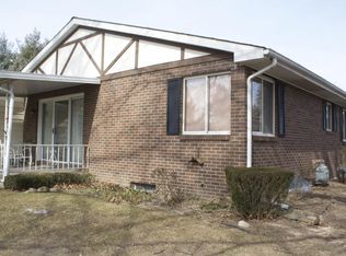 5871 Leisure South Dr SE, Kentwood, MI 49548