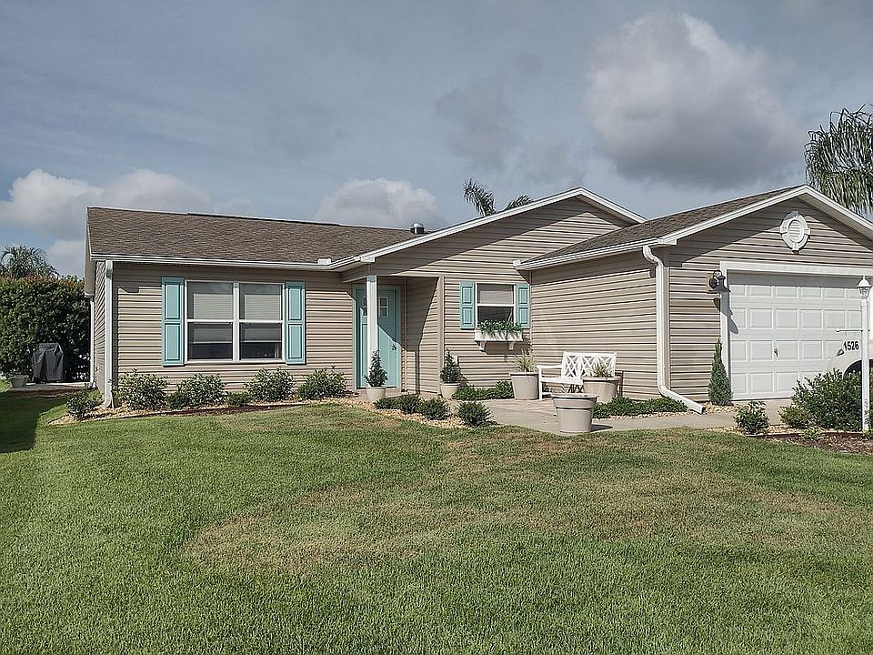 1st image of 1526 Hollyberry Pl
