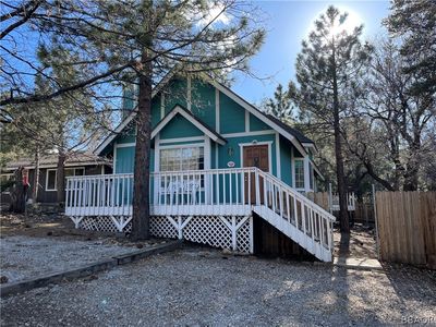 882 Victoria Ln, Sugarloaf, CA, 92386