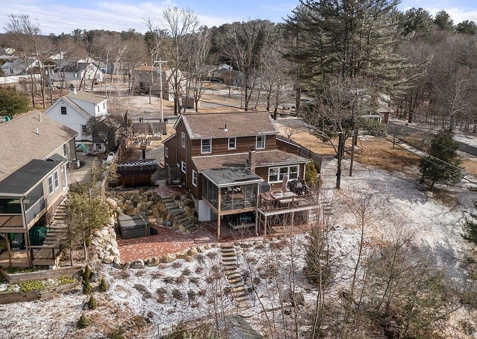 1st image of 3 Bates Grove Rd