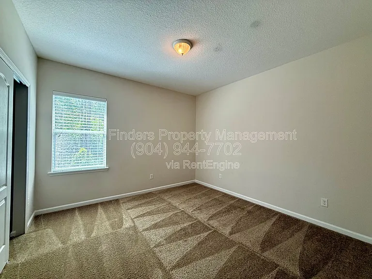 145 Woodfield Ln — Photo 43