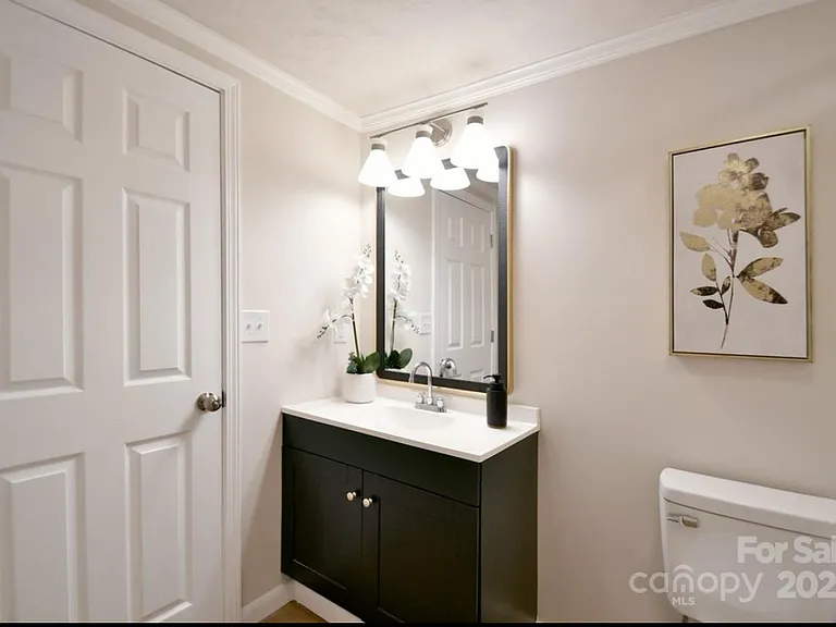 80 Sumner Ave NW — Photo 27
