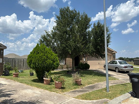 3rd image of 6603 Plum Springs Ln
