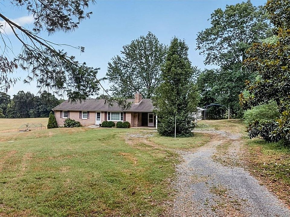 1st image of 1069 Pecks Rd