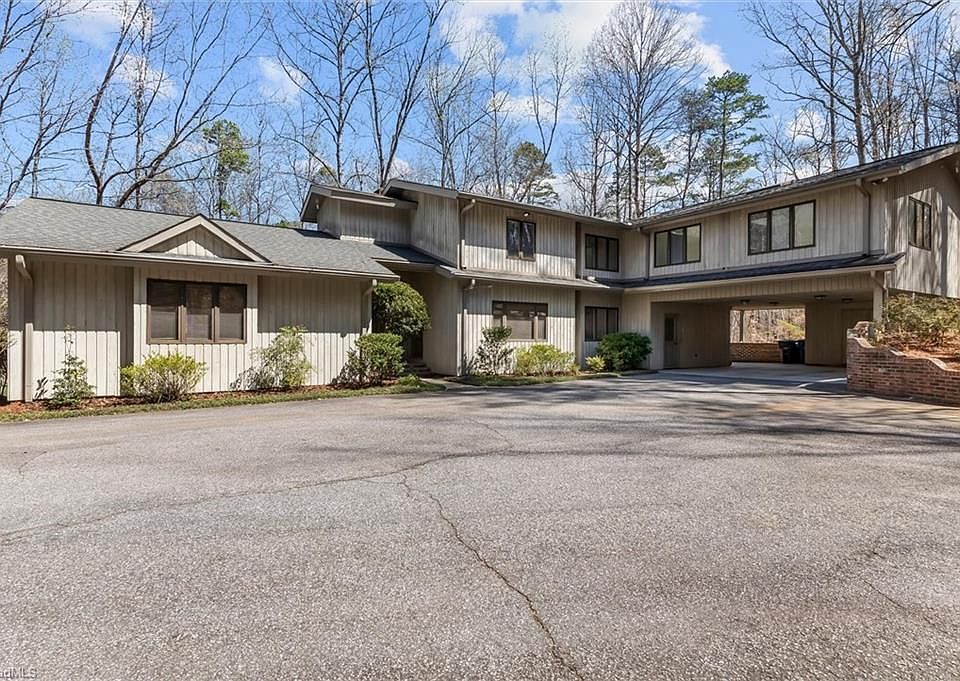 1st image of 3822 Ryan Way