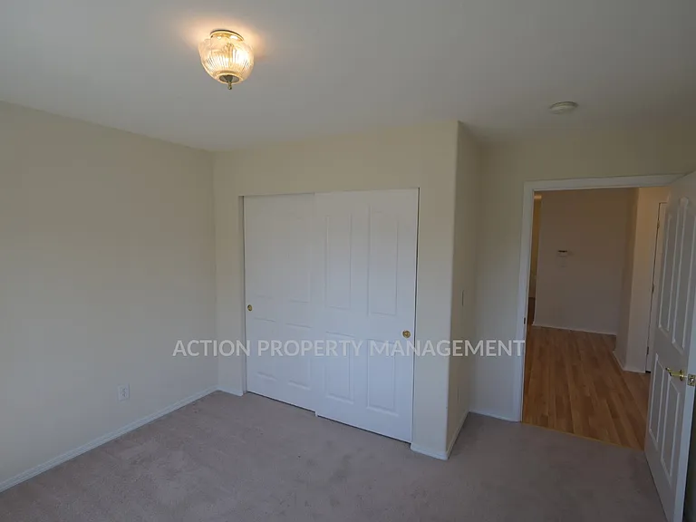 70 Amethyst Dr — Photo 24