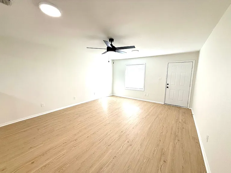 1401 Arvel Cir — Photo 14