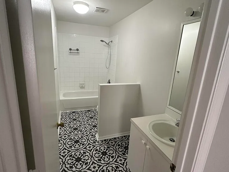 6856 Mill Brook Pl — Photo 14