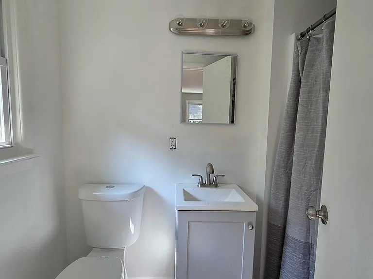 53 High Meadow Ln — Photo 3
