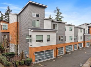 18244 73rd Ave NE UNIT 102, Kenmore, WA 98028
