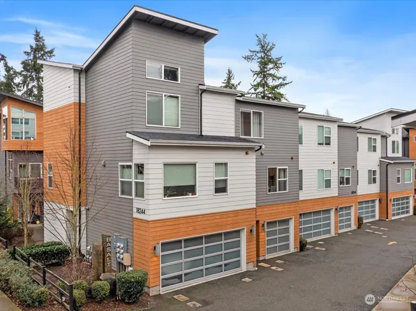 18244 73rd Avenue NE #102, Kenmore, WA 98028