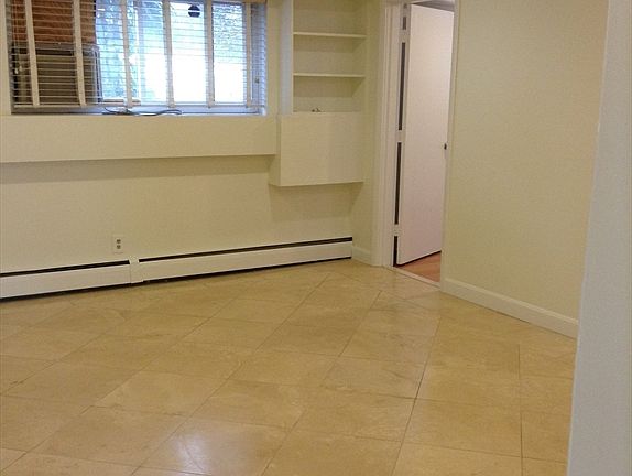 2nd image of 1734 Commonwealth Ave APT 1