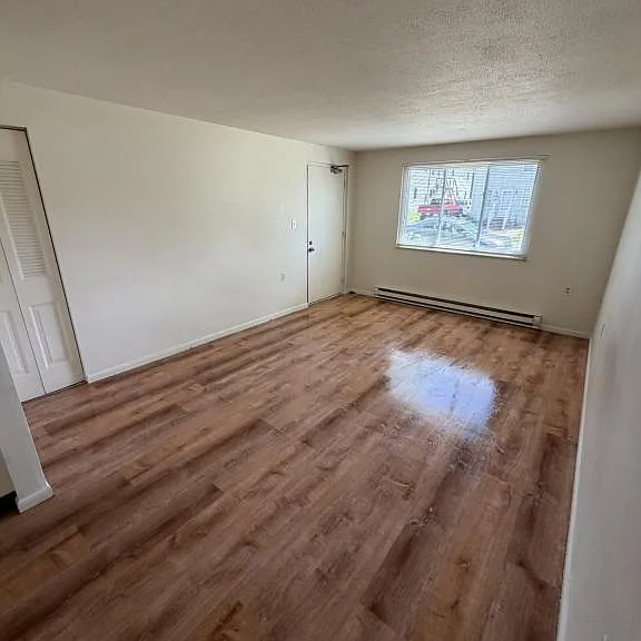 193 Rose Ave #A — Photo 3