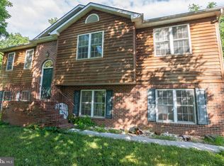 920 Doom Peak Rd, Linden, VA 22642