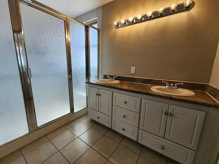 6703 Dominion Ct — Photo 29