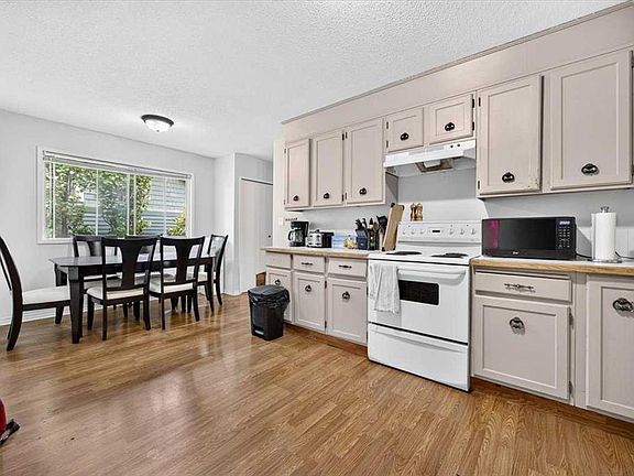 4th image of 4823 N 49th St
