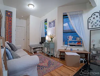 Rented by City Connections Realty