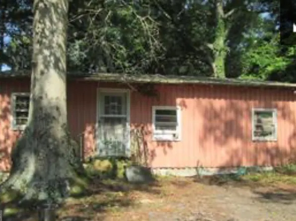 288 S Lanier St, Lyons, GA 30436