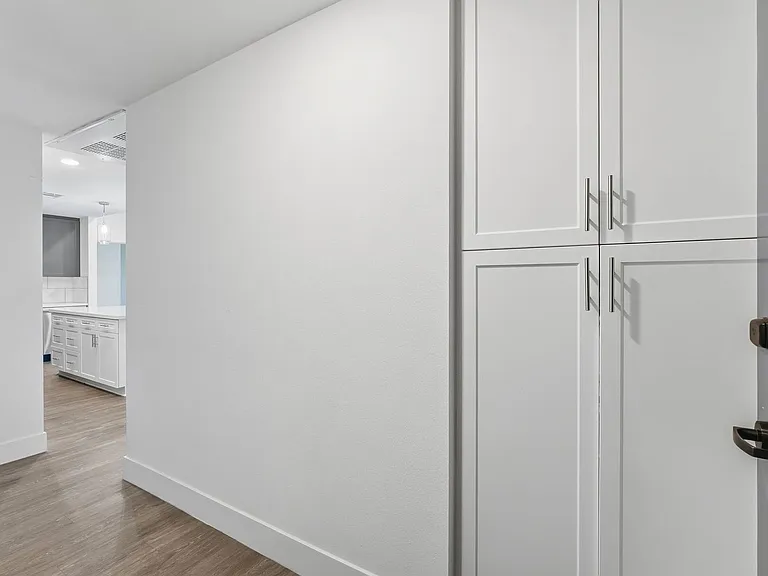 Cierra Apartments — Photo 25