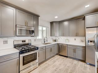 9121 Todos Santos Dr, Santee, CA 92071