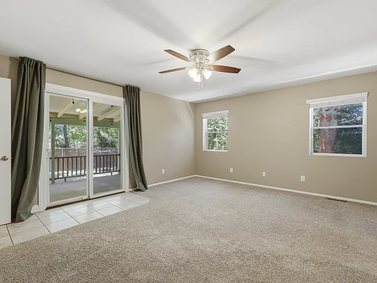 1978 Catalpa Cir — Photo 4
