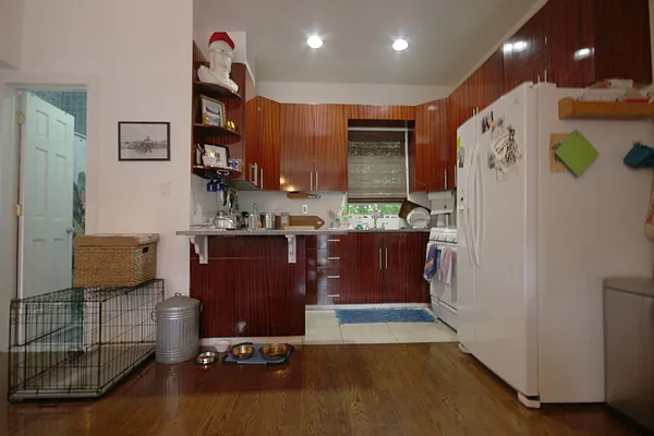 Rented by Nooklyn NYC LLC | media 3