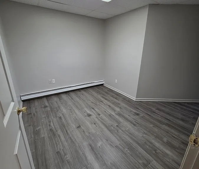 3349 Whitehall Rd — Photo 3