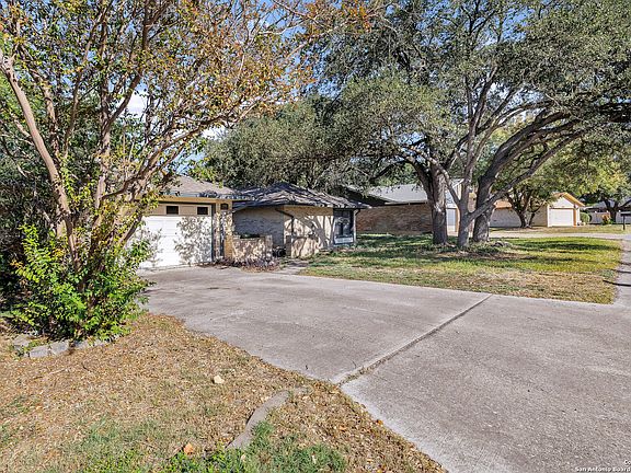 4th image of 10243 Grand Meadow