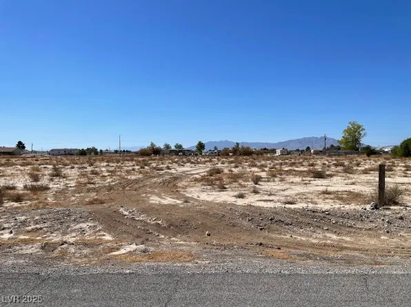 2871 W Silver Sage Dr, Pahrump, NV 89060