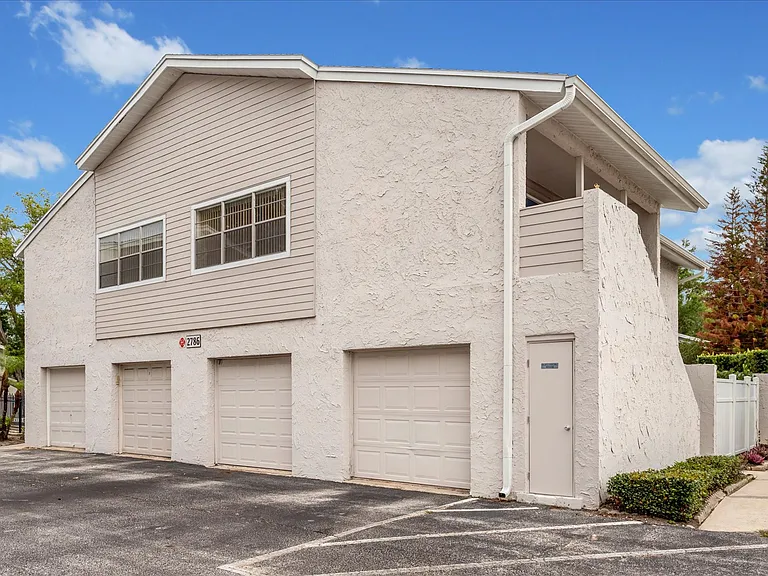2786B Curry Ford Rd — Photo 1