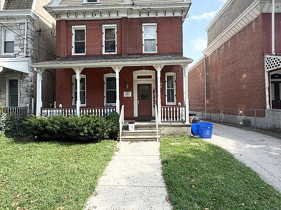 3rd image of 204 Sumac St APT 2