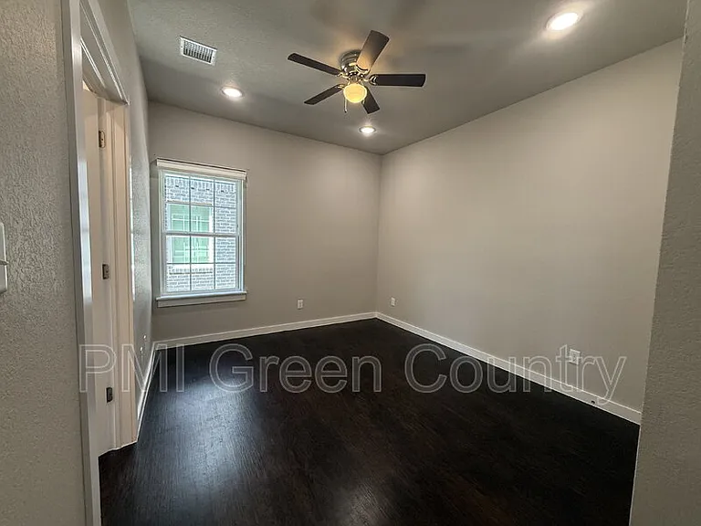 13523 S Mingo Rd #3 — Photo 7