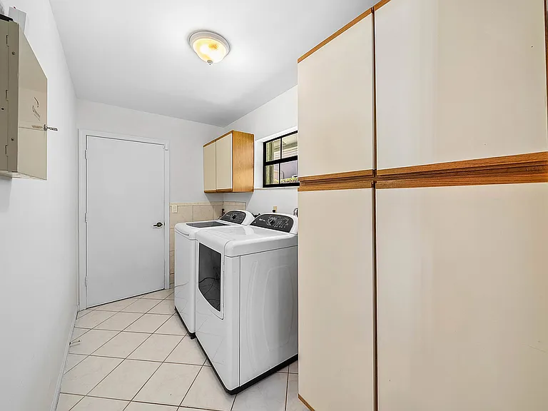 6005 Buena Vista Ct — Photo 39