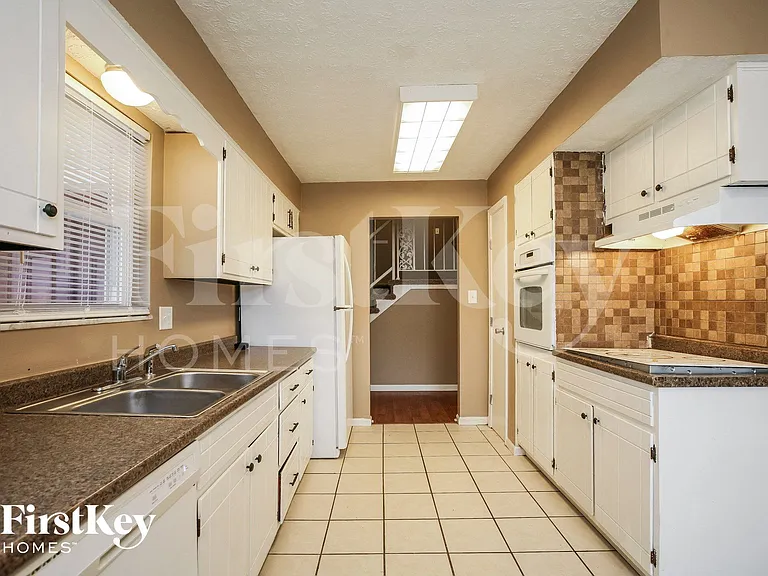 9570 Gemini Dr — Photo 5