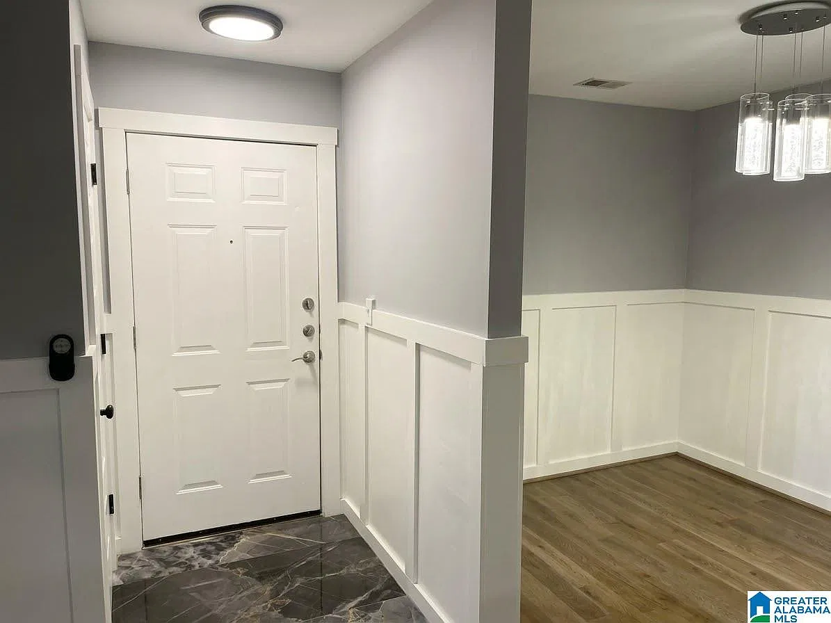 2 bed, 1.0 bath, 1287 sqft, $1,850 — Photo 3