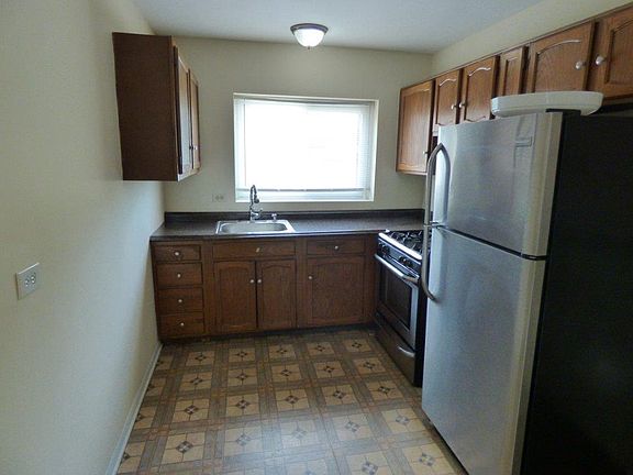 2nd image of 7544 N Bell Ave APT 1D