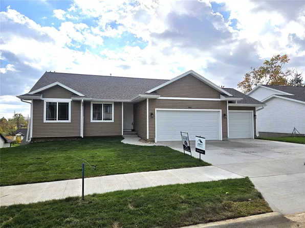1833 Holly Meadow Ave SW, Cedar Rapids, IA 52404
